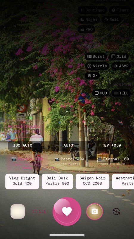 LAM viewfinder — live recipe cards over a street scene
